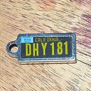 Vintage 1964 Disabled Veterans License Plate Key chain CA DHY181 Black Yellow
